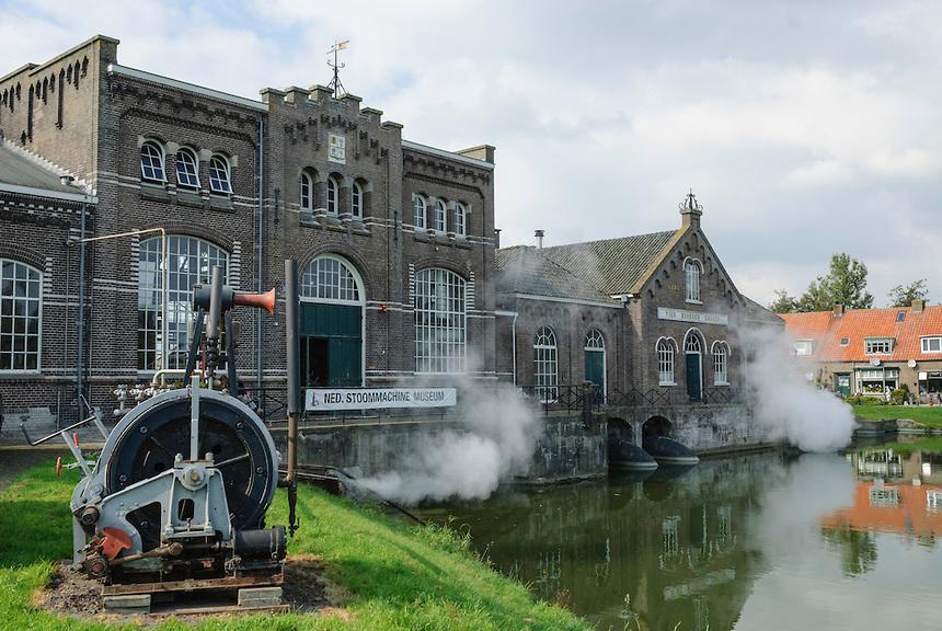 De Halve Maan Bovenkarspel